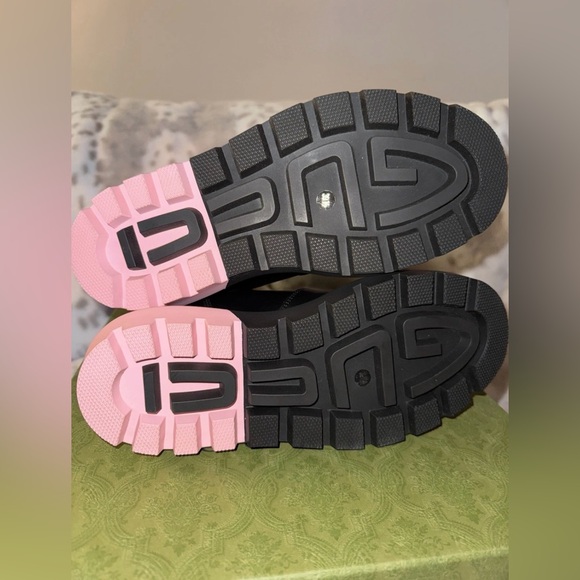 Gucci Black Leather Chelsea Boot Sierra Stretch Ankle Women Size 9.5 US/39.5 EU - Picture 3 of 7